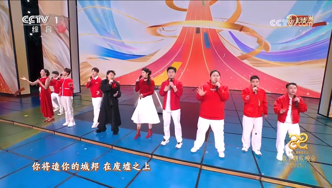 春晚梦回巴黎奥运：孤勇者在汗水与微笑中照亮