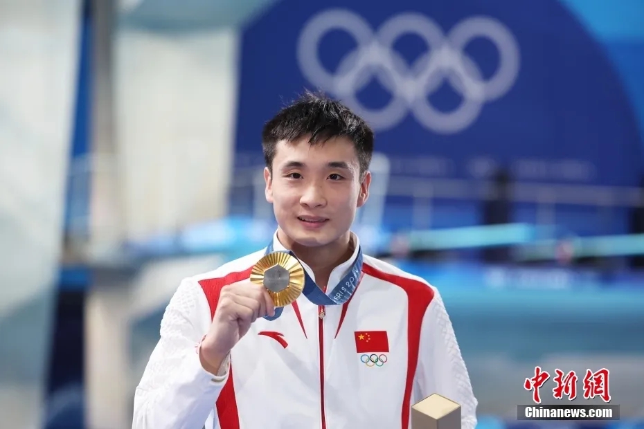 春晚梦回巴黎奥运：孤勇者在汗水与微笑中照亮