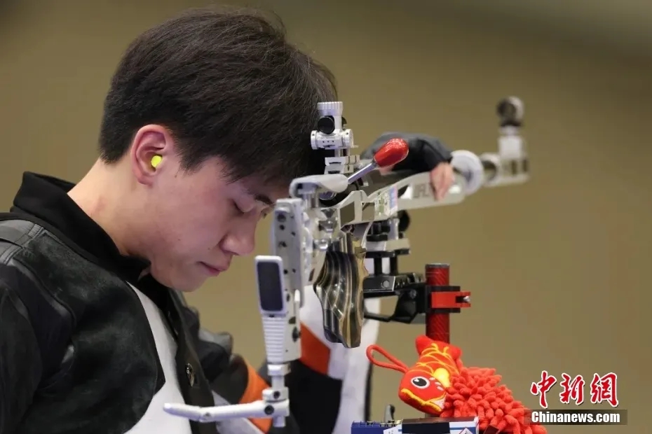 春晚梦回巴黎奥运：孤勇者在汗水与微笑中照亮