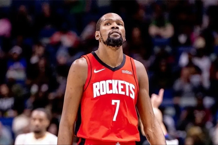 杜兰特单打能力成球队依赖症根源，战术单一影