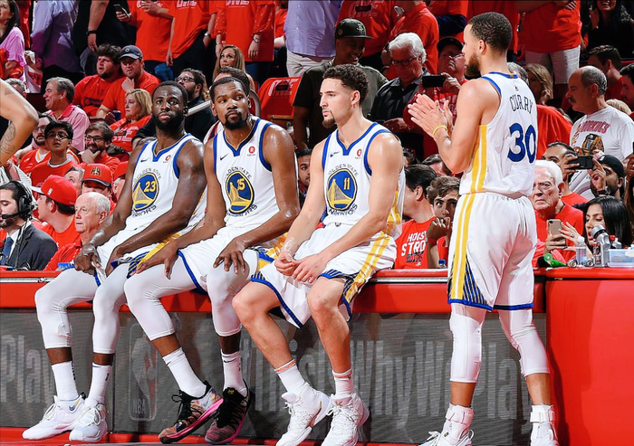 杜兰特单打能力成球队依赖症根源，战术单一影