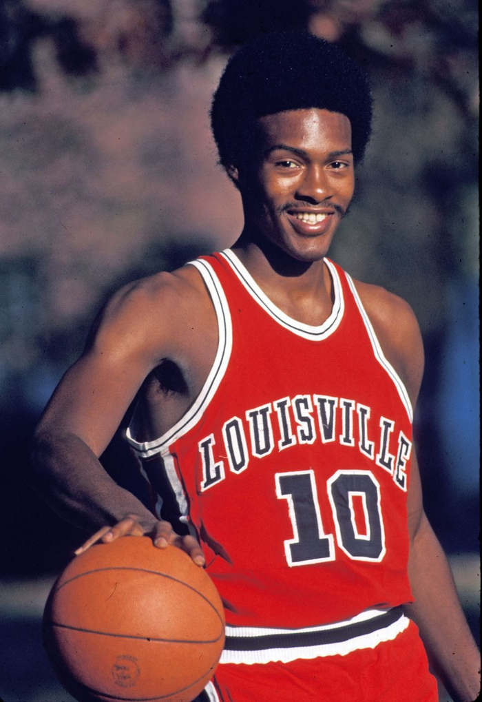 NBA替补球员逆袭成商业巨头：朱尼奥·布里奇曼的